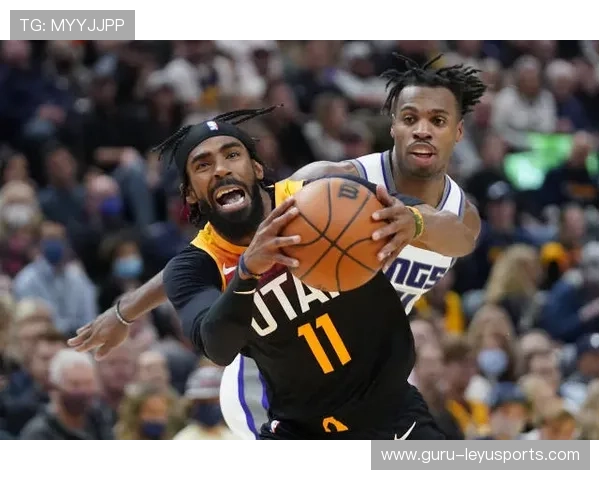 “汤姆·佩顿短泳突破领先,英国泳坛新传奇?”